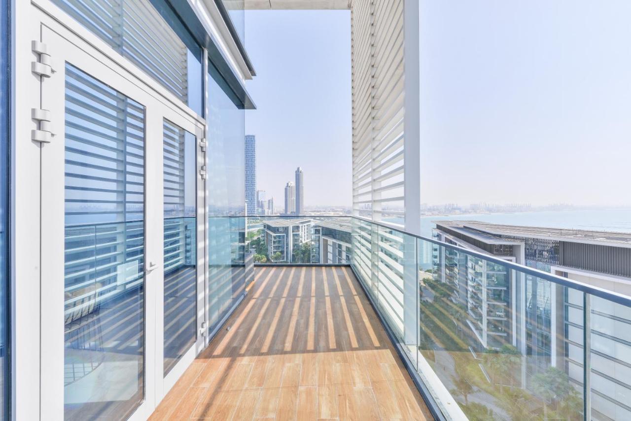 Luxe 3 Bedroom Oceanfront Apartment In The Heart Of Bluewaters Island ดูไบ ภายนอก รูปภาพ