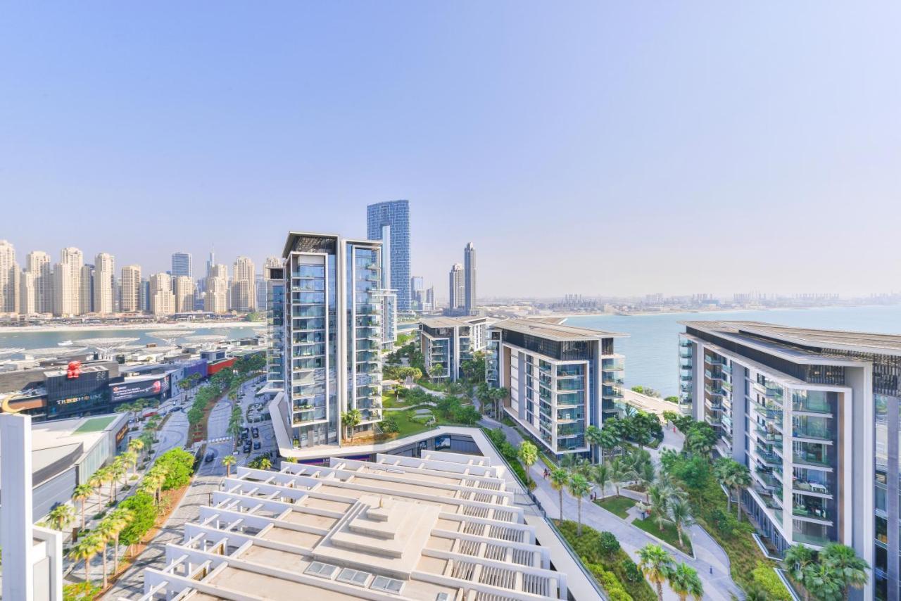 Luxe 3 Bedroom Oceanfront Apartment In The Heart Of Bluewaters Island ดูไบ ภายนอก รูปภาพ